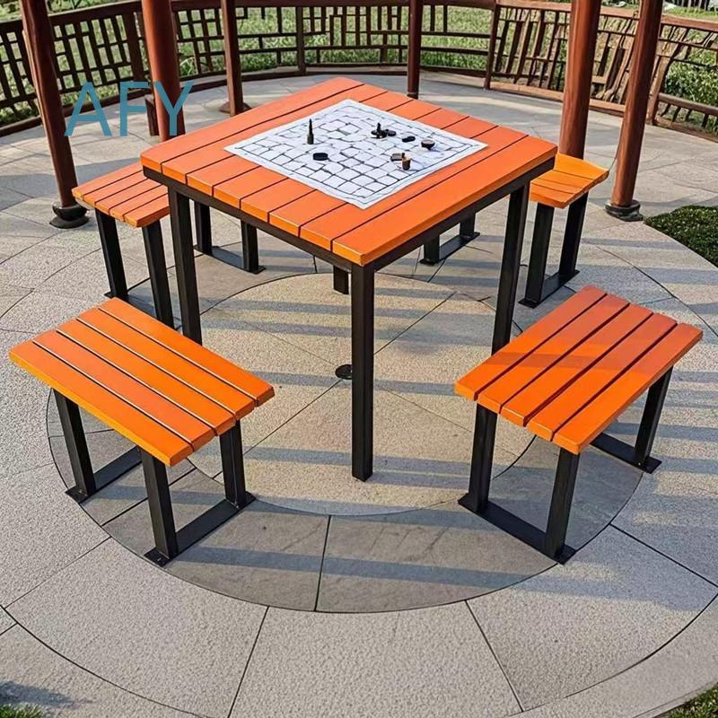 Conjunto de Mesa y Sillas Port - Gardening Tools For Elderly reseña y precio